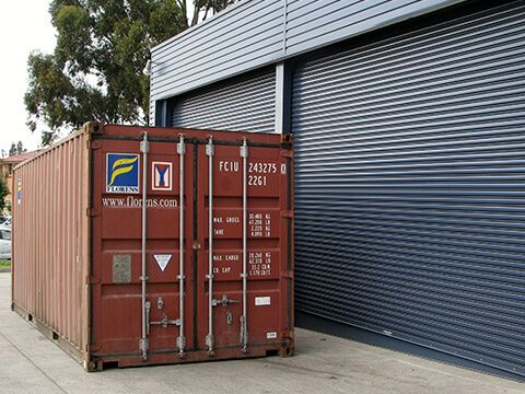 container unloading